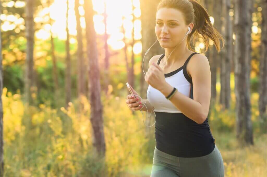 What Are The Advantages Of Using Resistance Bands In A Home Gym?